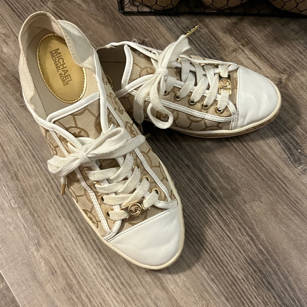 Michael Kor tennis shoes